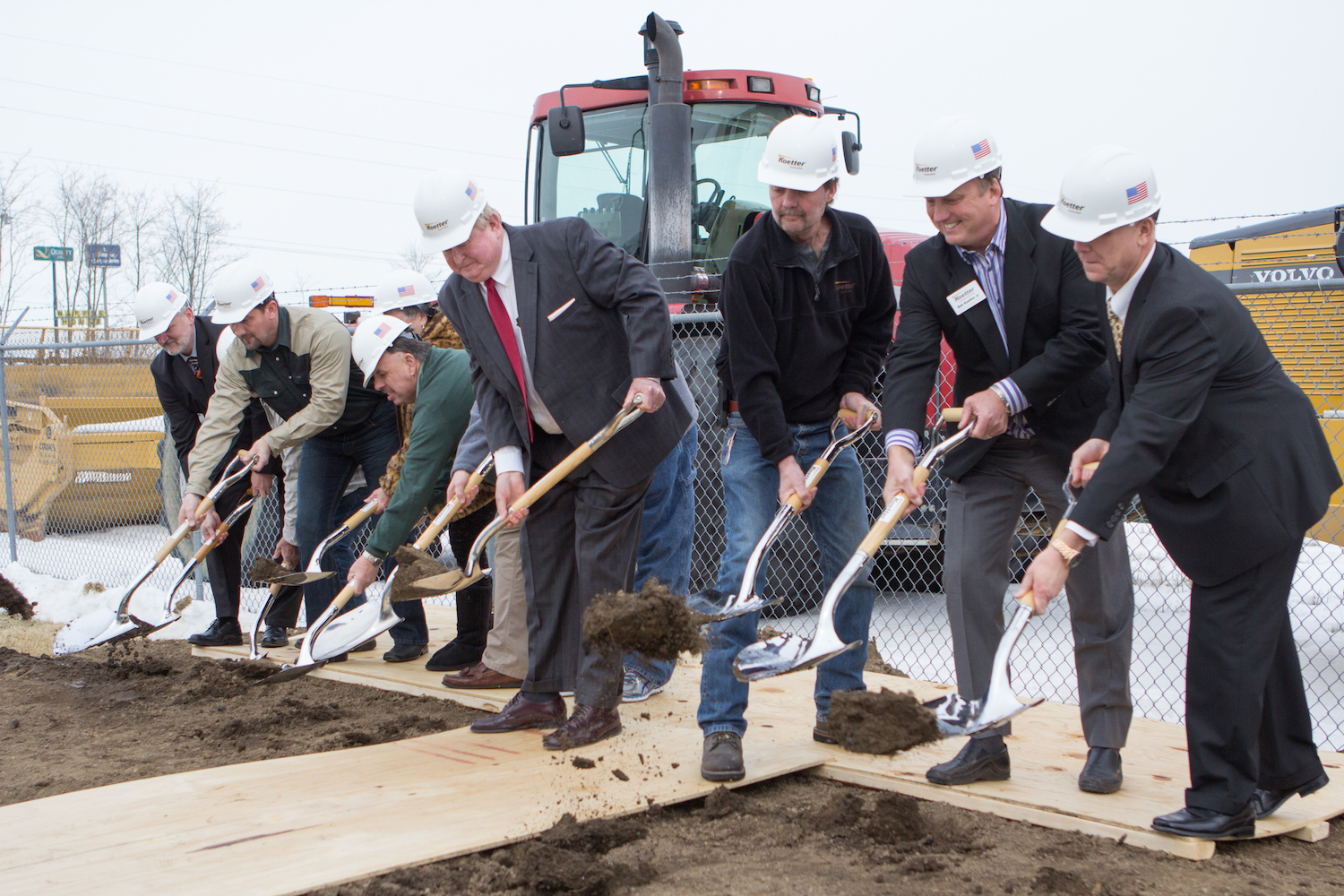 Samtec, Inc. Breaks Ground on New Facility in Scottsburg